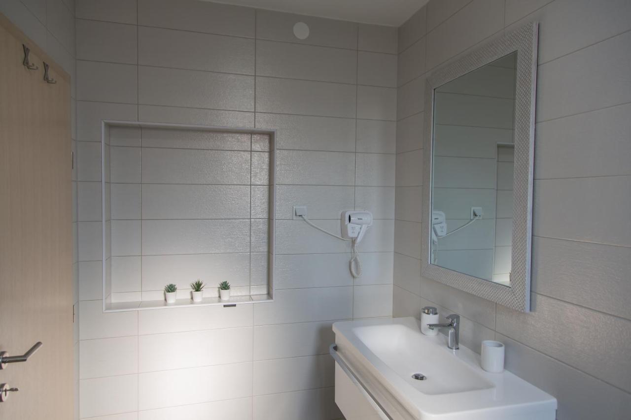 Holiday Home Thesaurum Karanac Екстер'єр фото