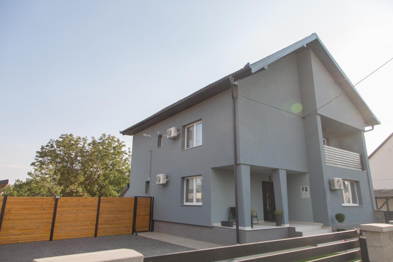 Holiday Home Thesaurum Karanac Екстер'єр фото